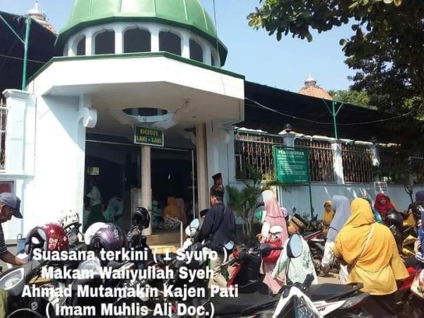 Wisata Religi Makam Waliyullah Mbah Ahmad Mutamakin Kajen